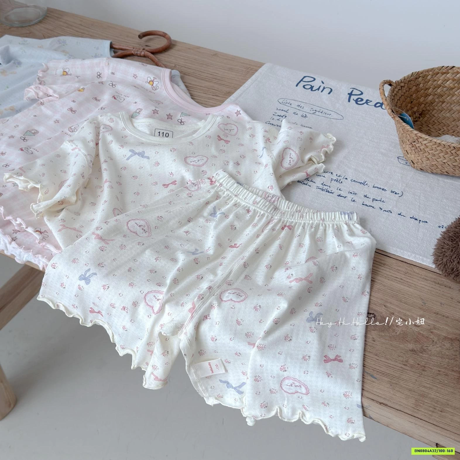 BỘ CỘC THÔNG HƠI VIỀN BÈO MẶC NHÀ