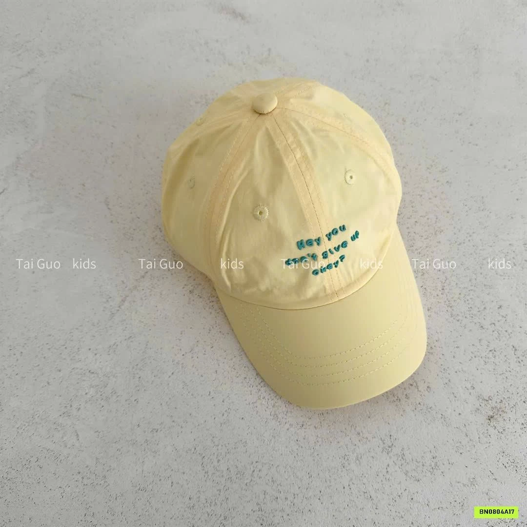 MŨ KẾT CHỮ NỔI