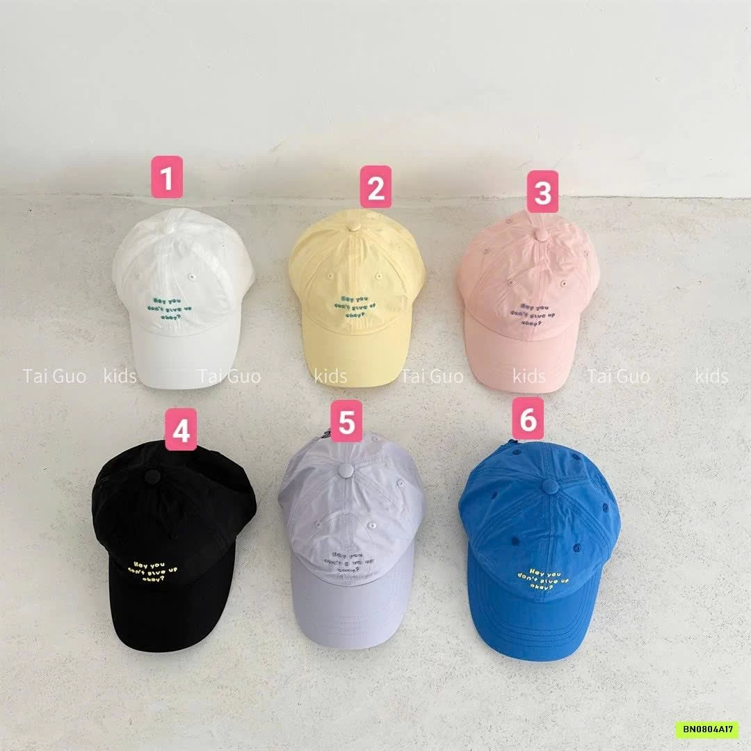 MŨ KẾT CHỮ NỔI