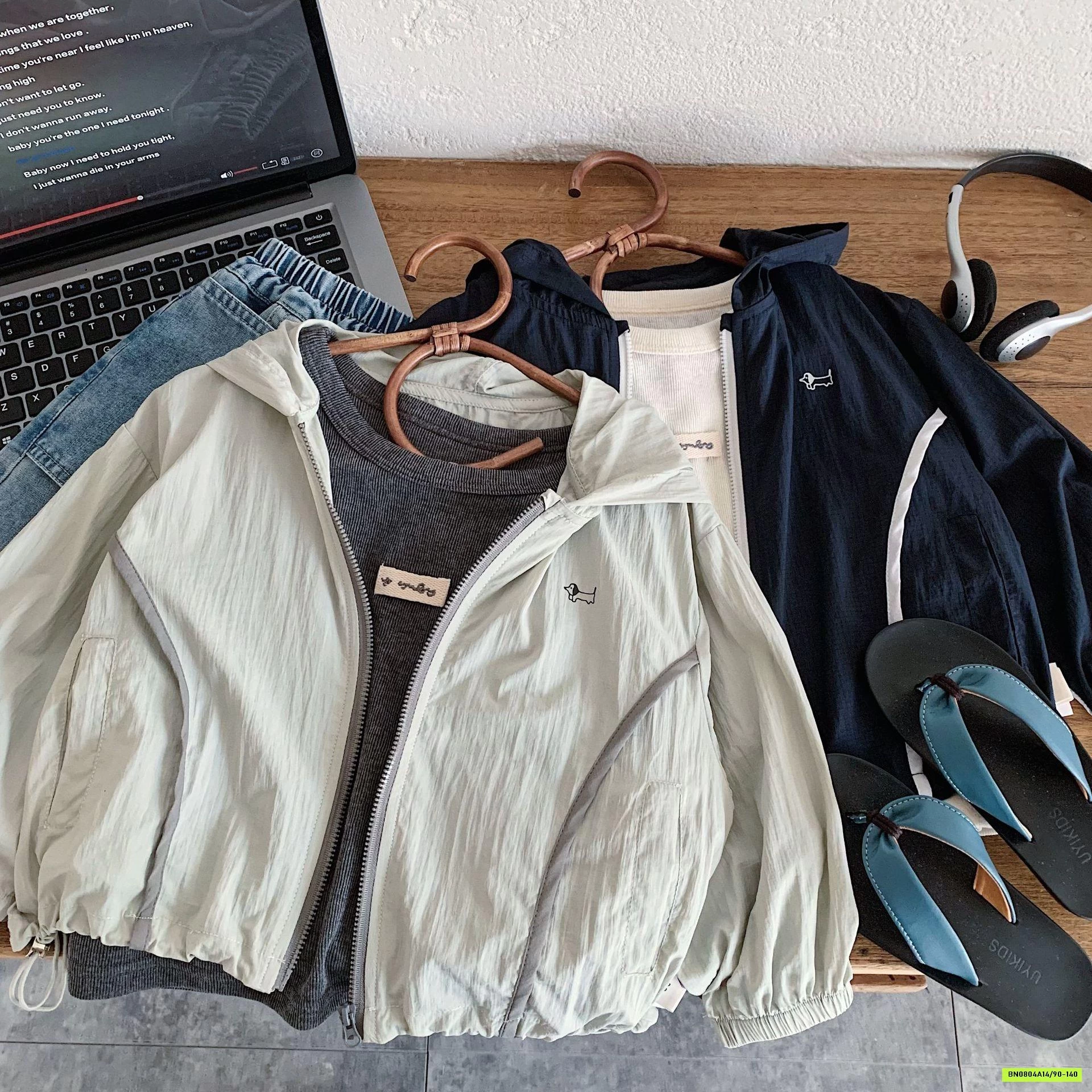 KHOÁC GIÓ CHỐNG NẮNG