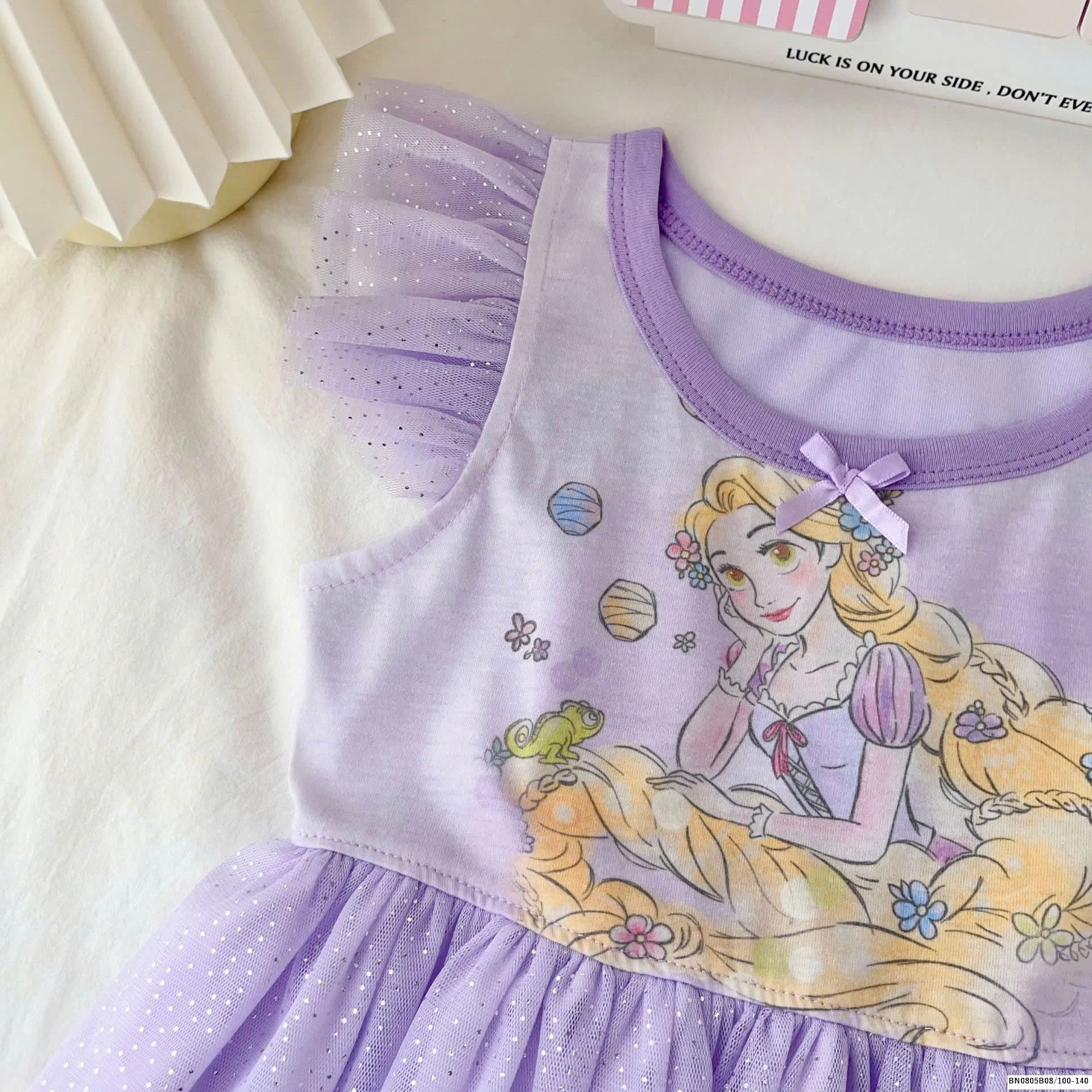 VÁY CÔNG CHÚA BÉ GÁI