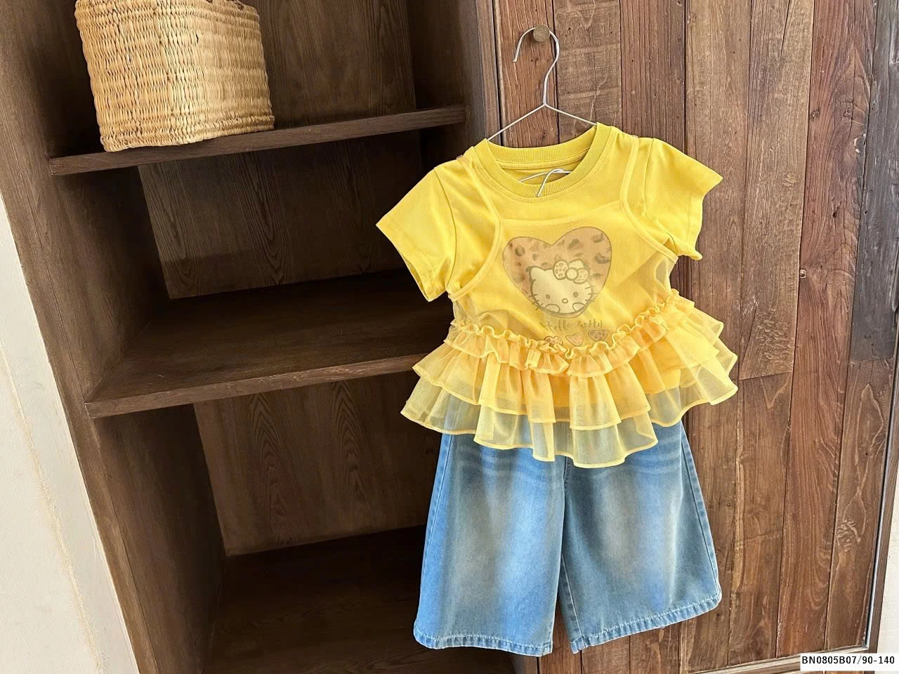 Set áo kitty mix quần jean lửng