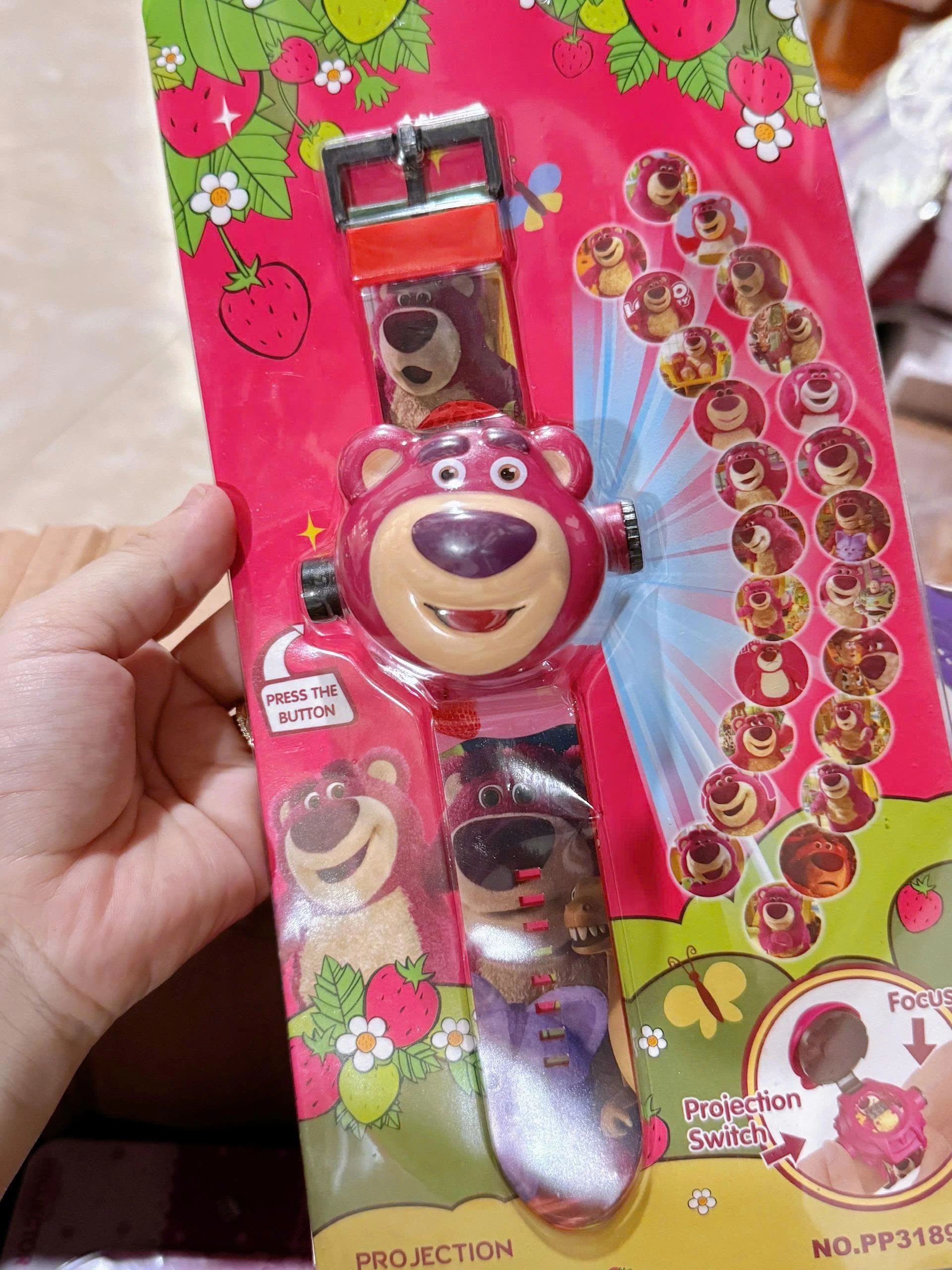 ĐỒNG HỒ CHIẾU ĐÈN KUROMI