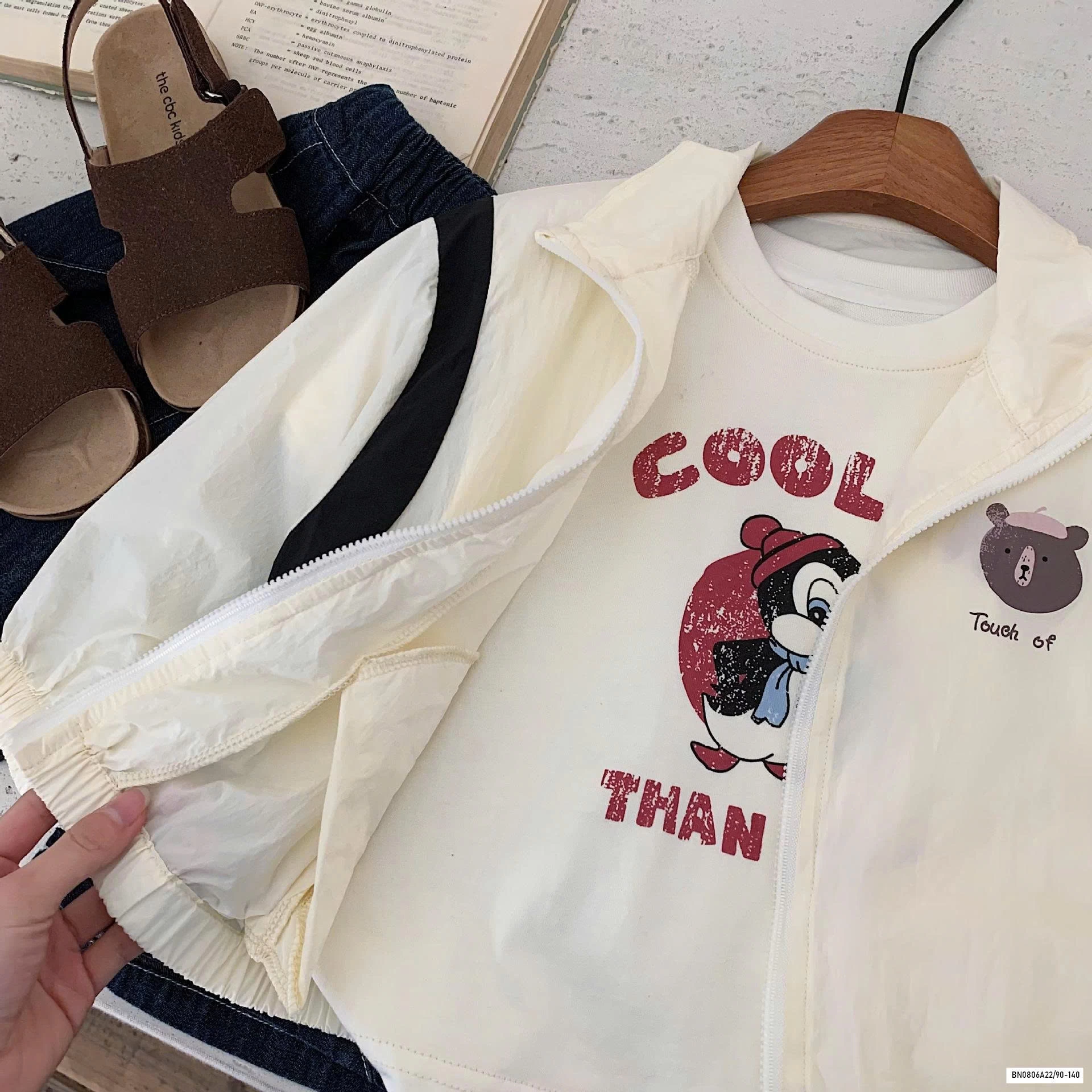 BST KHÓAC GIÓ MỎNG IN HÌNH