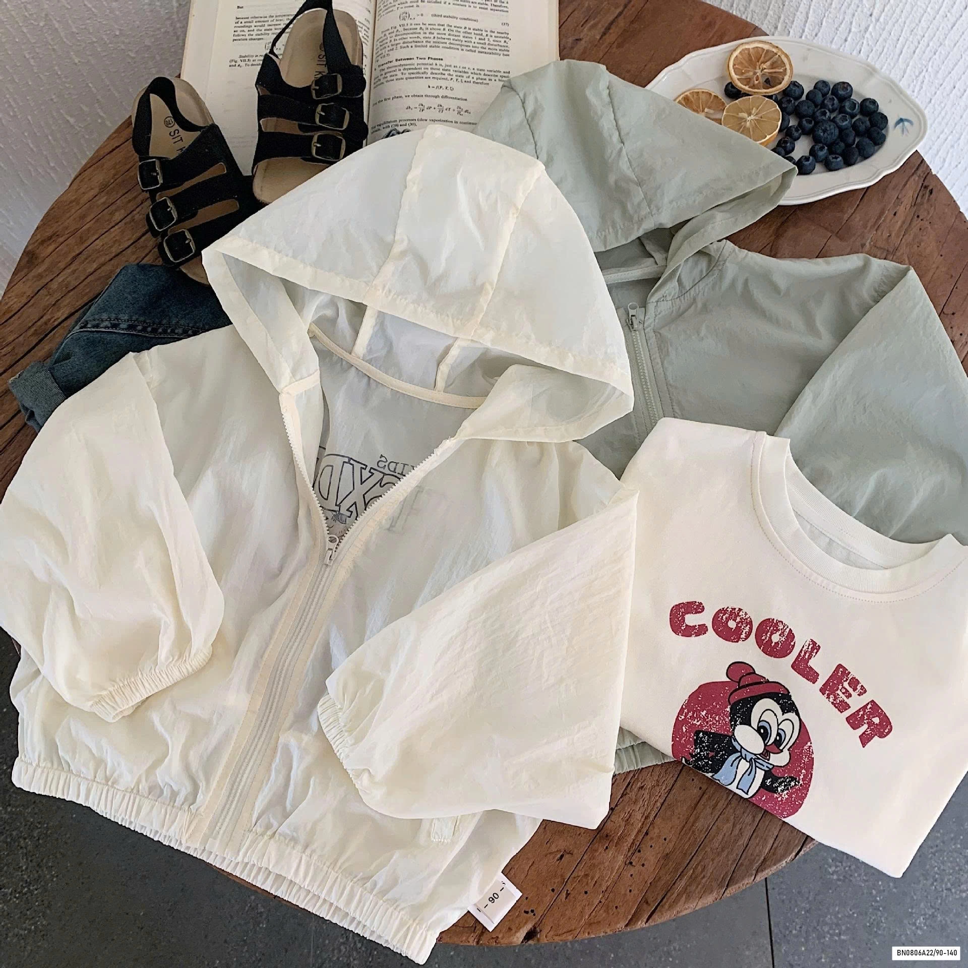 BST KHÓAC GIÓ MỎNG IN HÌNH