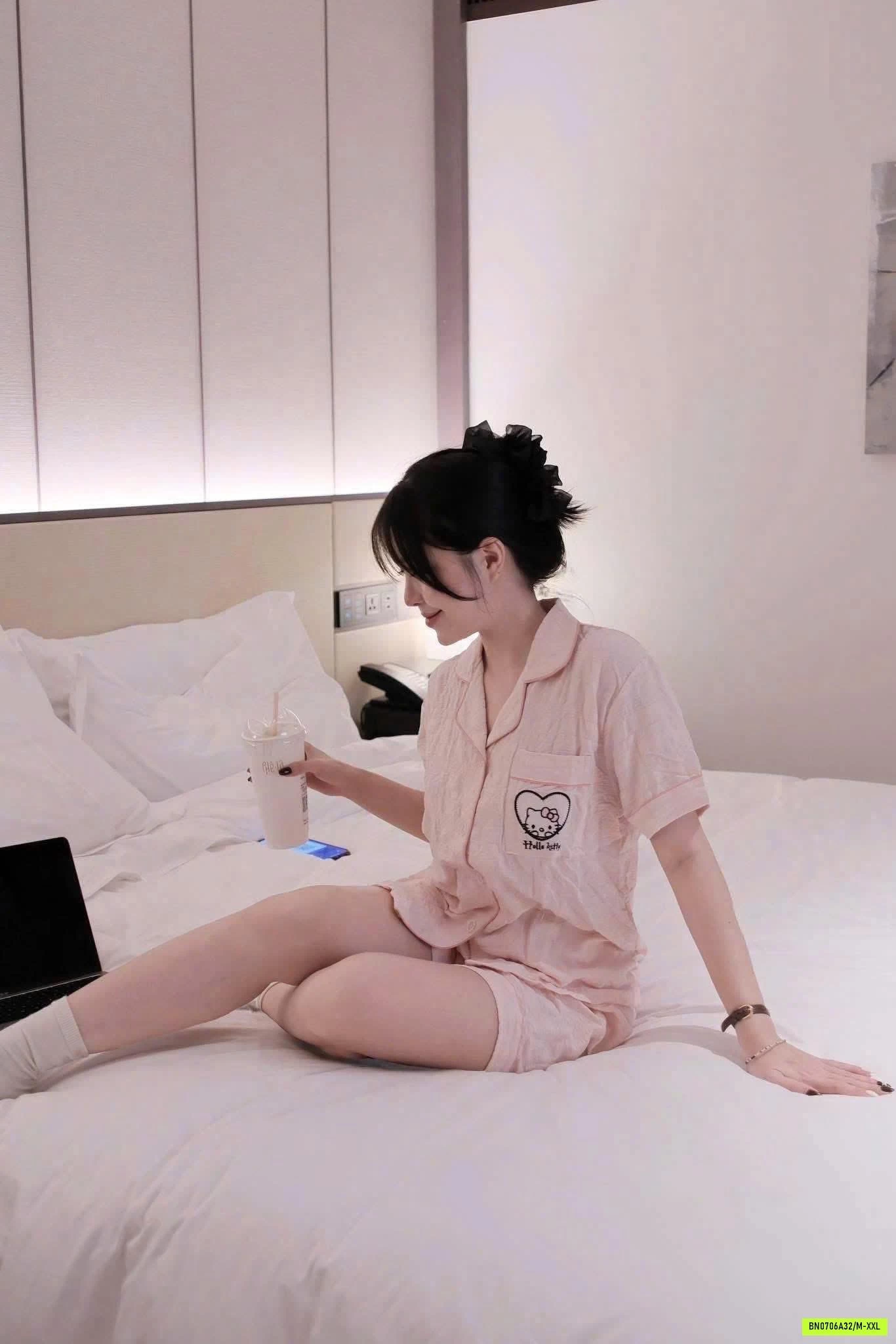 PIZAMA CỘC THÊU NGỰC