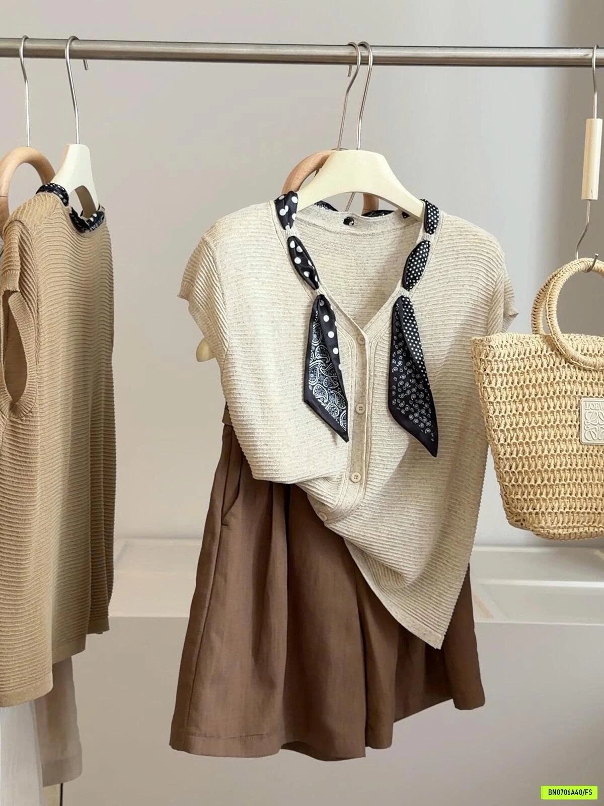 MONTOGHI DỆT PHỐI KHĂN ANNA