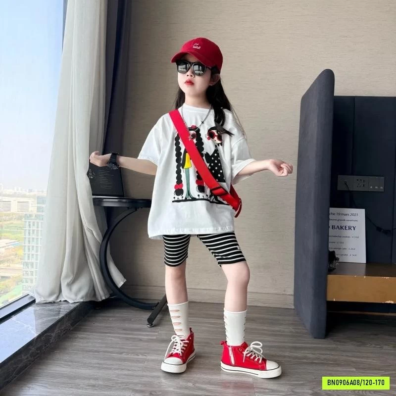 ÁO THUN CÔ GÁI MIX LEGGING KẺ