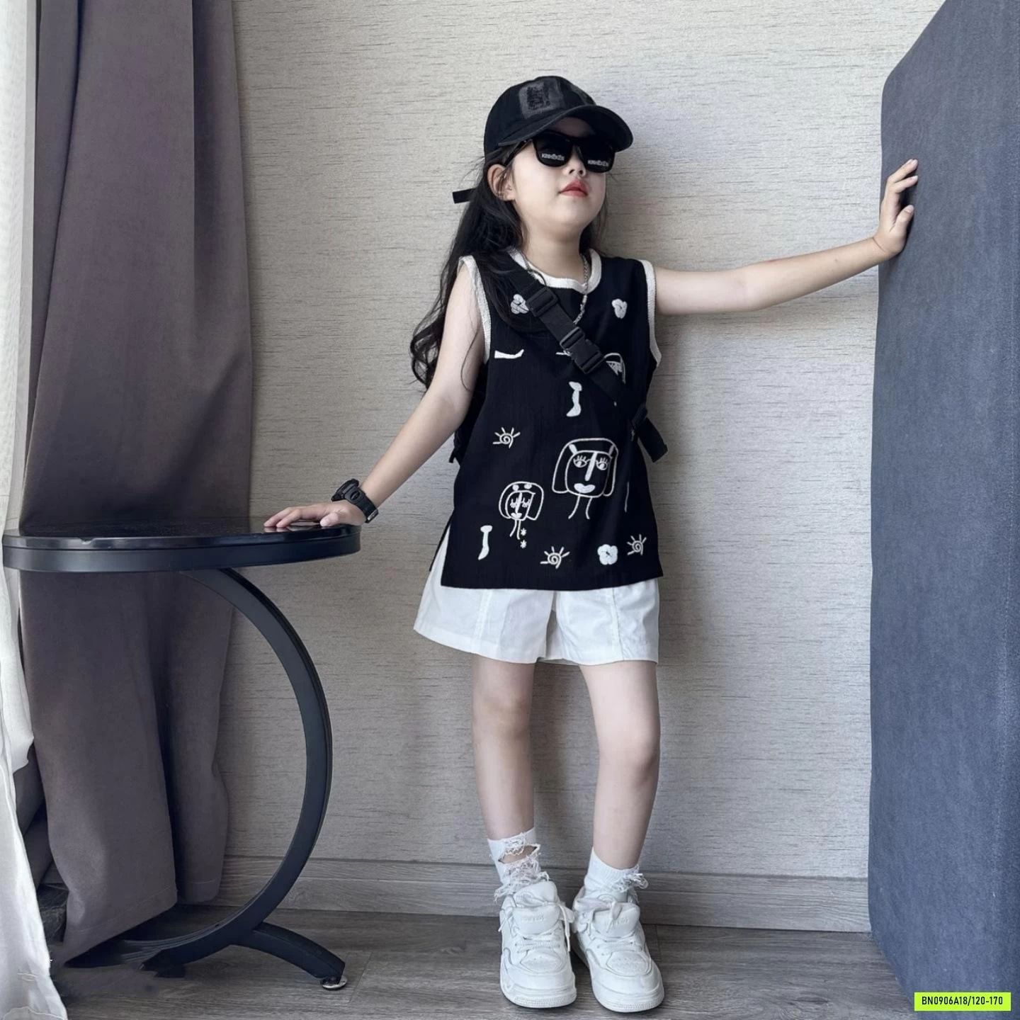 SÉT ĐEN TRẮNG NGỘ NGHĨNH