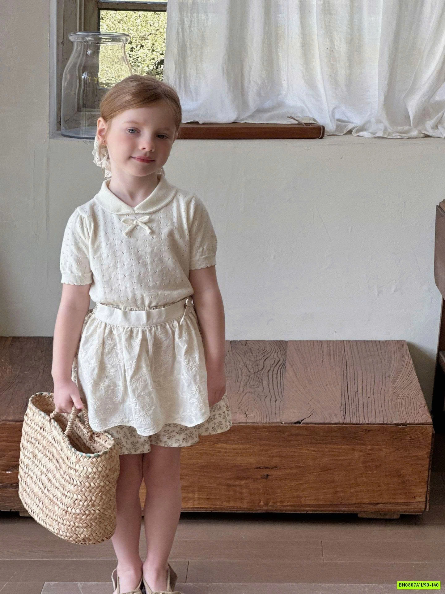 MONTOGHI CỔ SEN NƠ