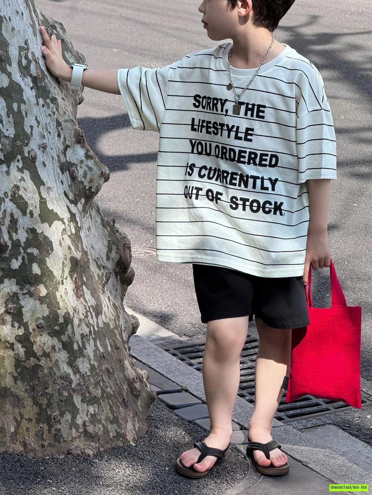 ÁO THUN KẺ NGANG IN CHỮ