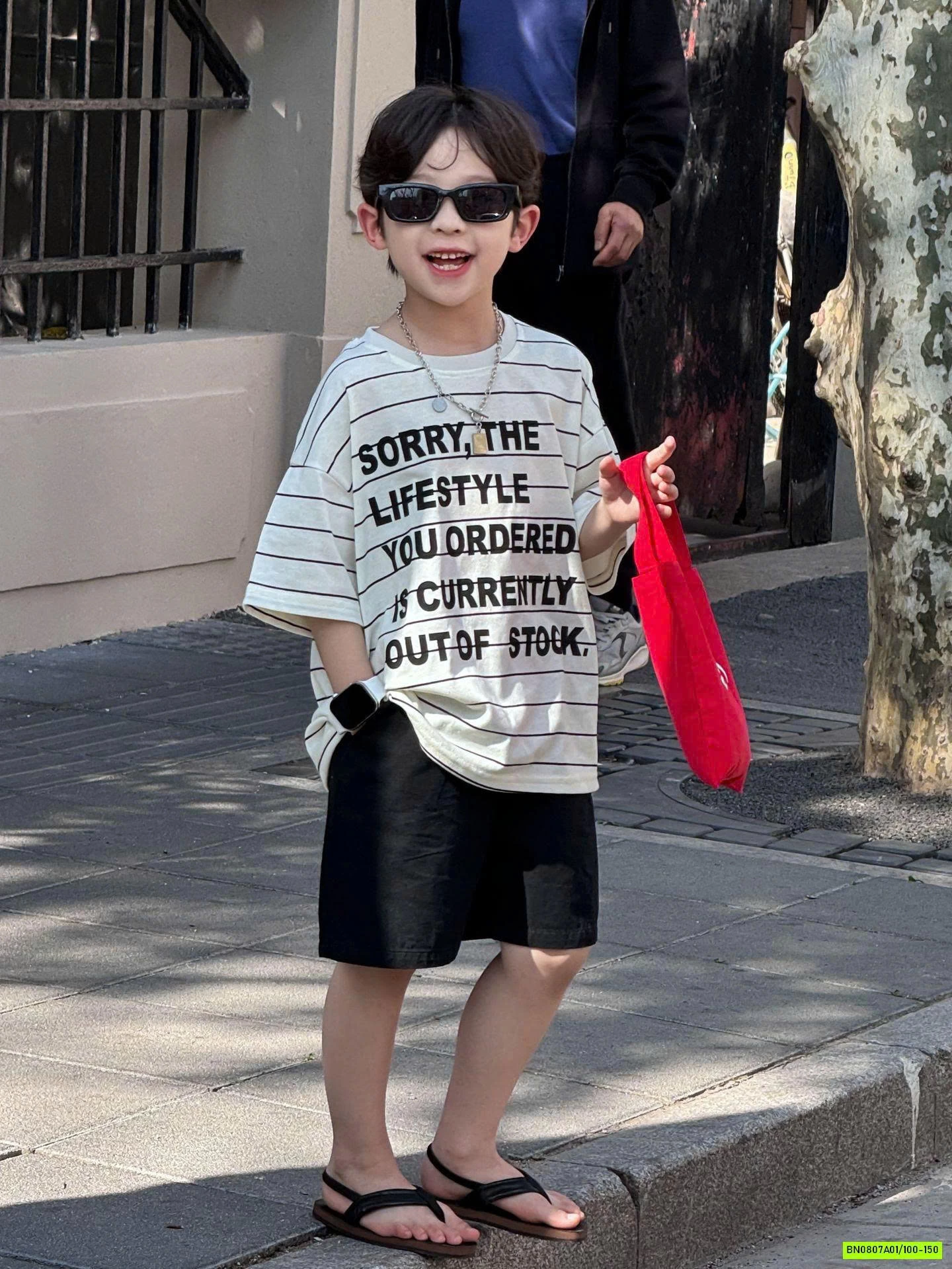 ÁO THUN KẺ NGANG IN CHỮ