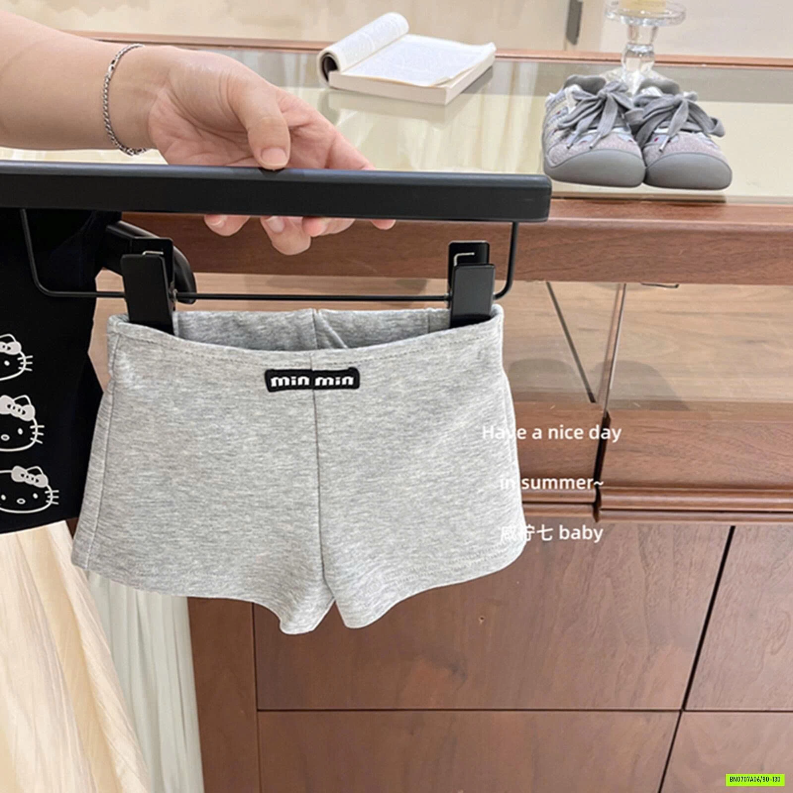 ÁO ĐEN KITTY MIX SHORT XÁM TBABY