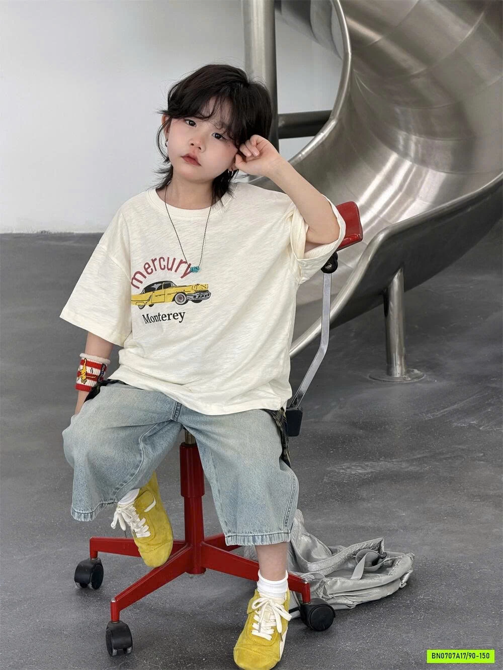 ÁO THUN GIẤY OTO MIX SHORT JEANS