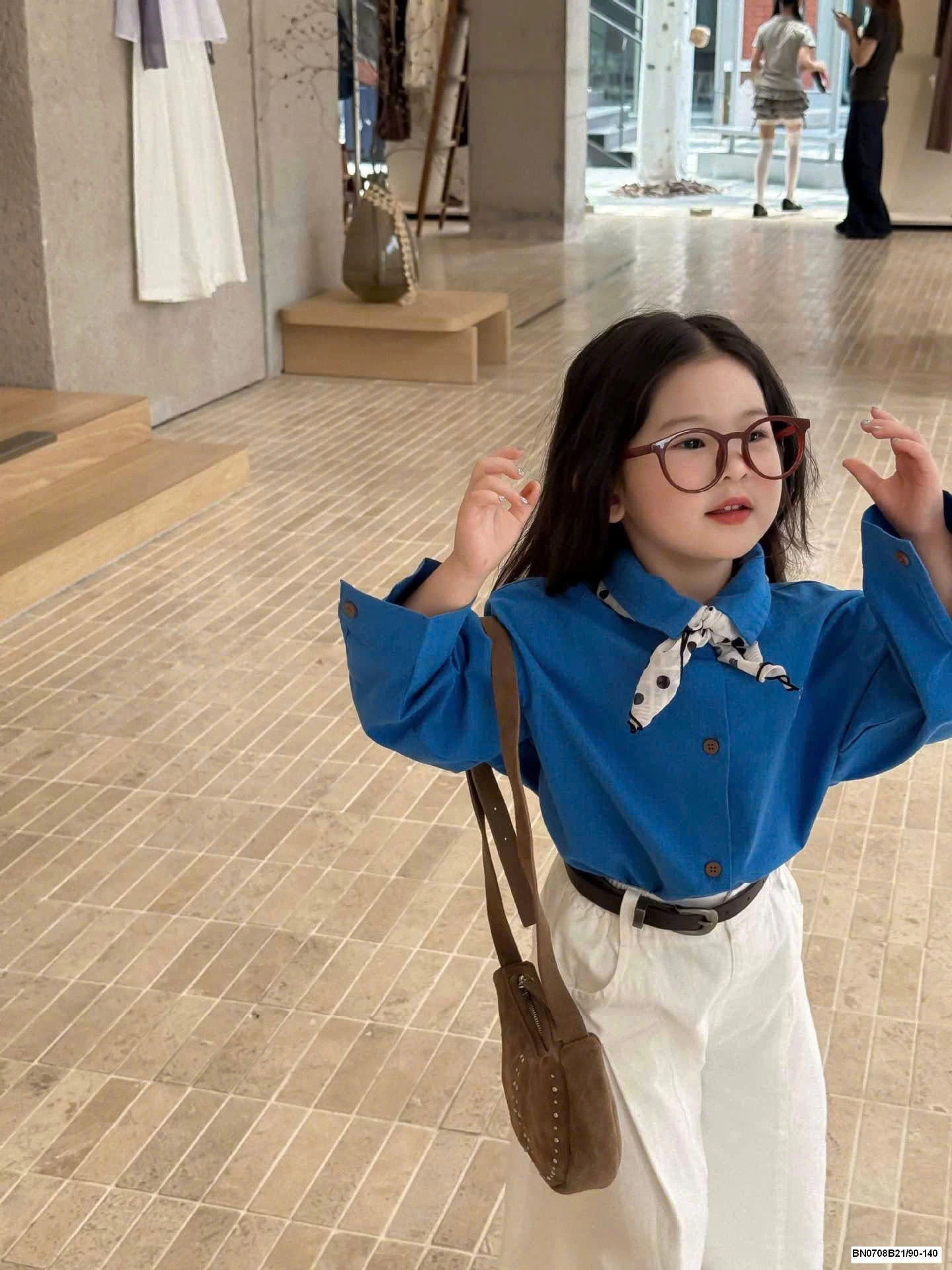 ÁO SƠ MI XANH + QUẦN SUÔNG TRẮNG CHO BÉ