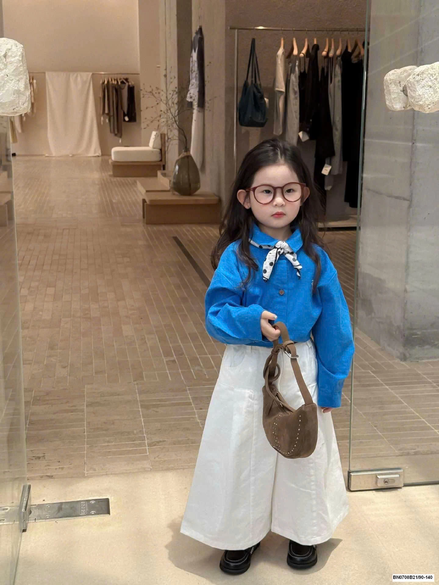 ÁO SƠ MI XANH + QUẦN SUÔNG TRẮNG CHO BÉ