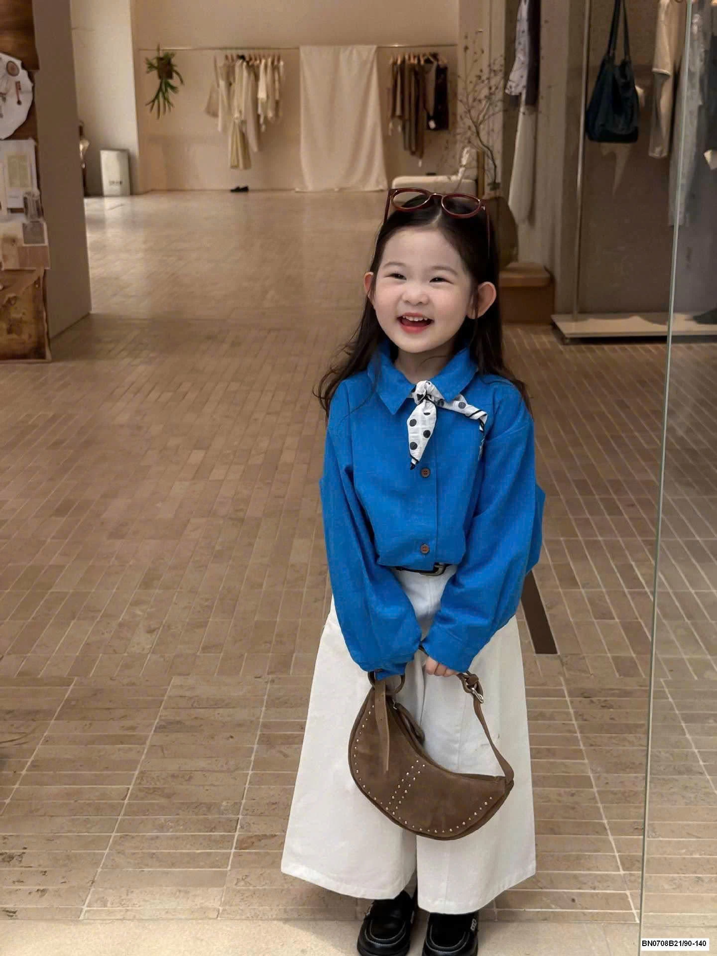 ÁO SƠ MI XANH + QUẦN SUÔNG TRẮNG CHO BÉ