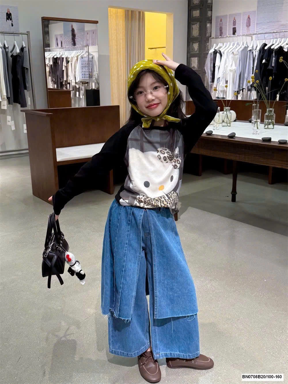 ÁO KITTY PHỐI QUẦN JEAN PHONG CÁCH