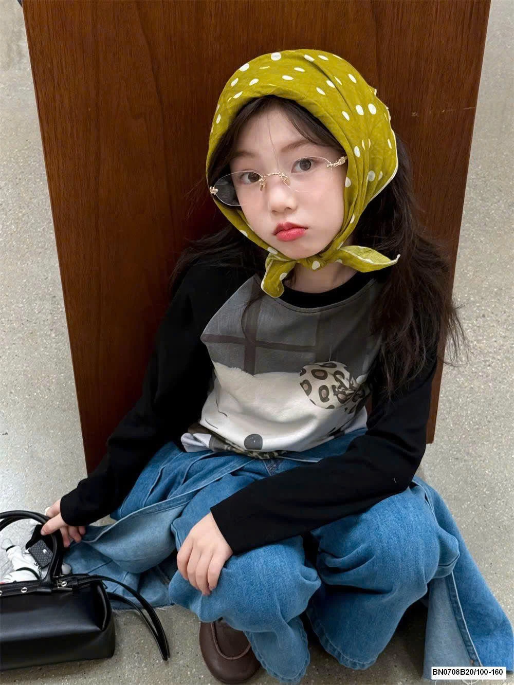 ÁO KITTY PHỐI QUẦN JEAN PHONG CÁCH