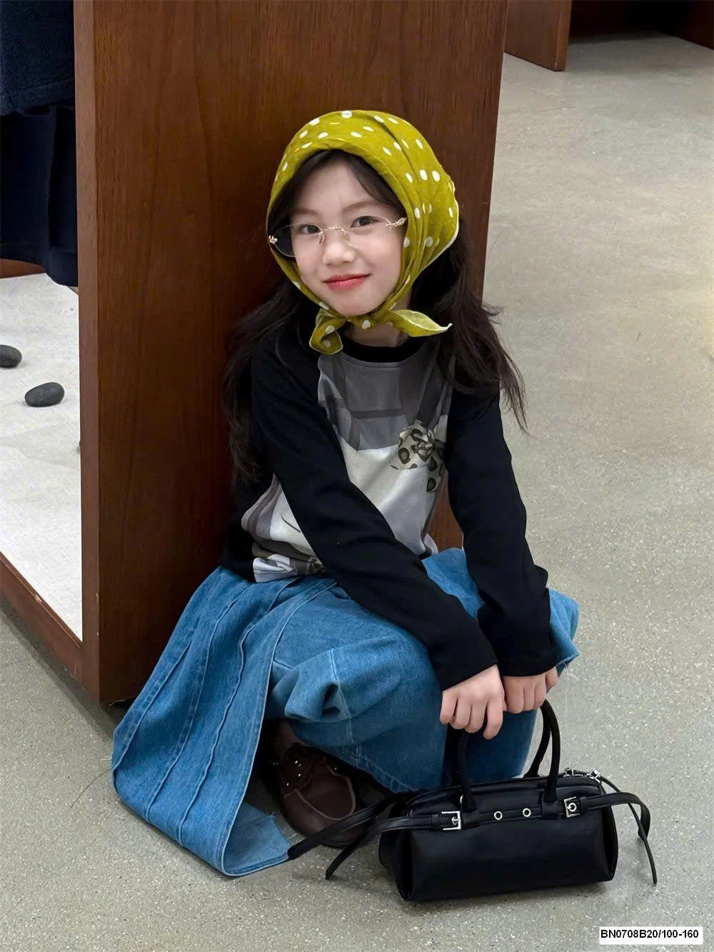 ÁO KITTY PHỐI QUẦN JEAN PHONG CÁCH