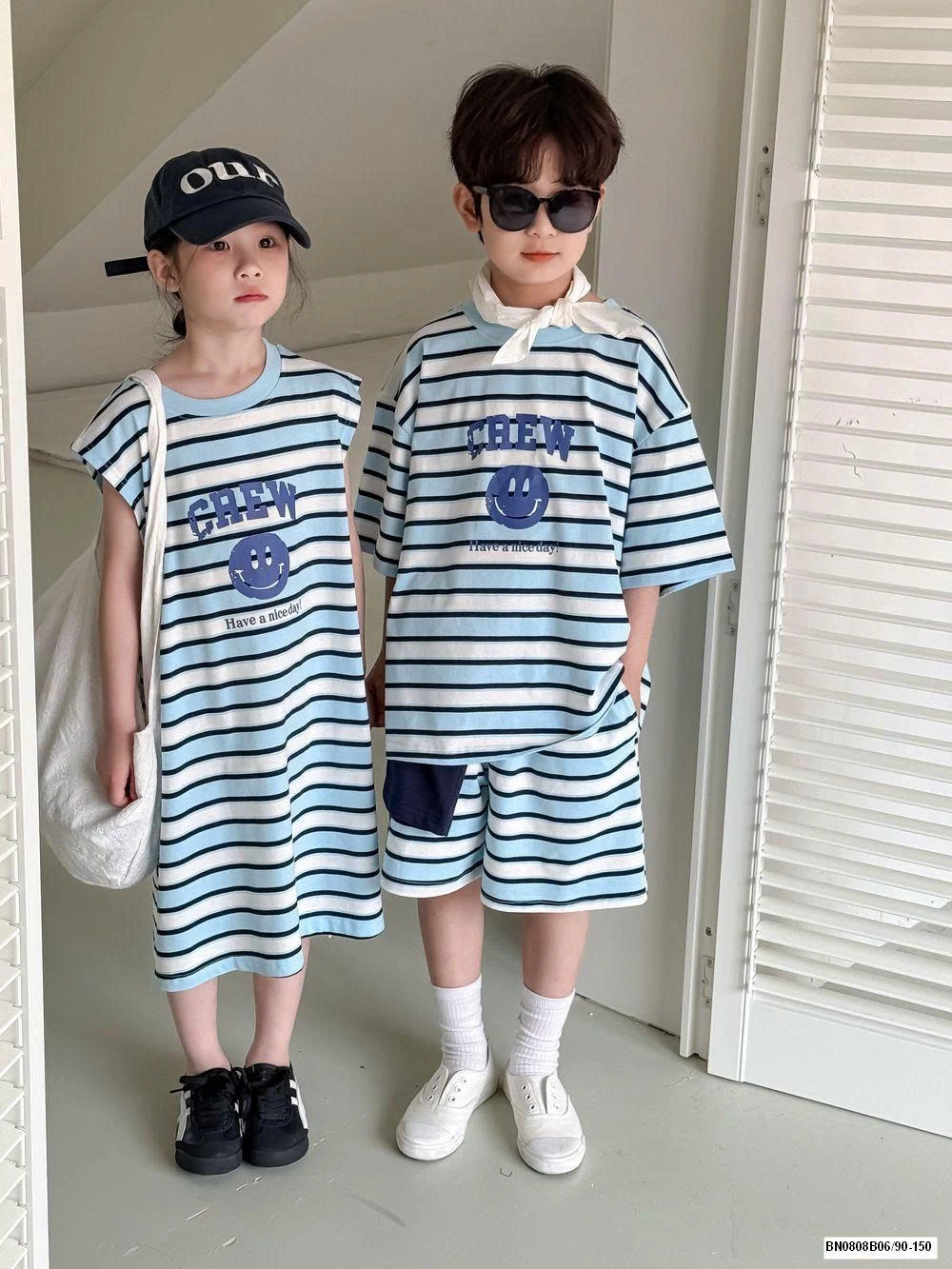 COUPLE SỌC XANH CREW MẶT CƯỜI