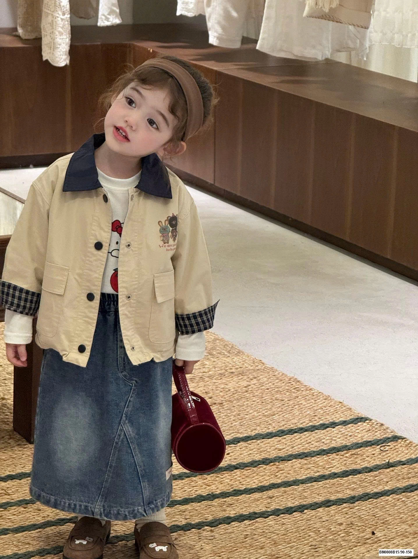 ÁO KHOÁC IN HÌNH GẤU PHỐI MÀU CỔ