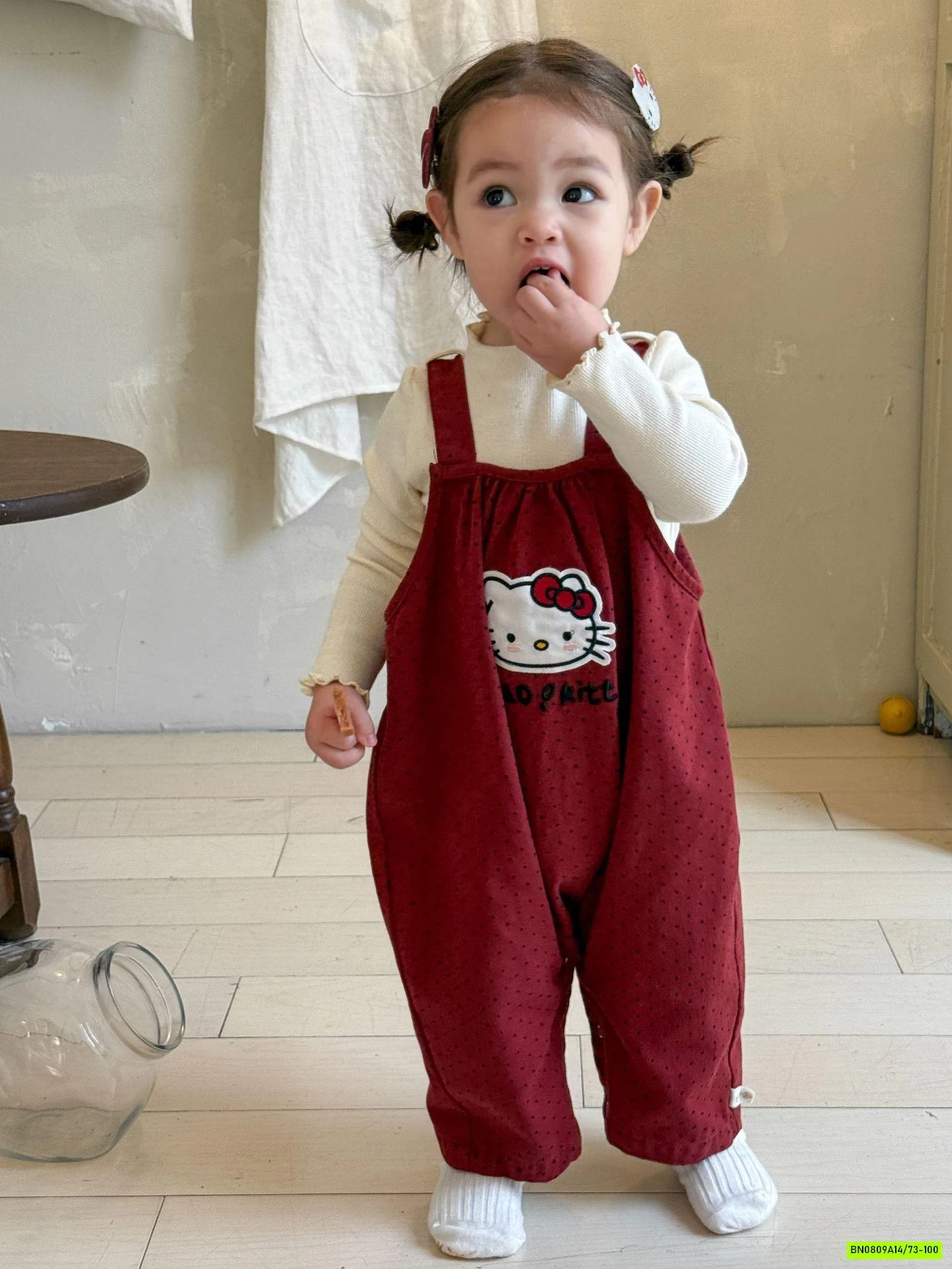 SÉT YẾM KITTY ĐỎ KÈM ÁO GIỮ NHIỆT