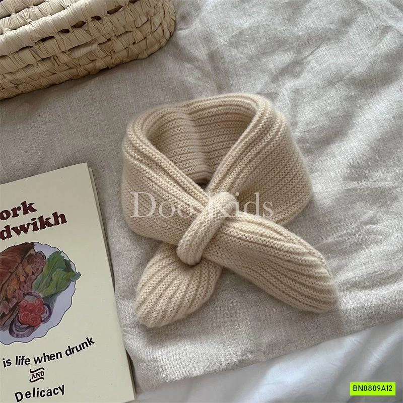 KHĂN LEN QUÀNG CỔ VINTAGE