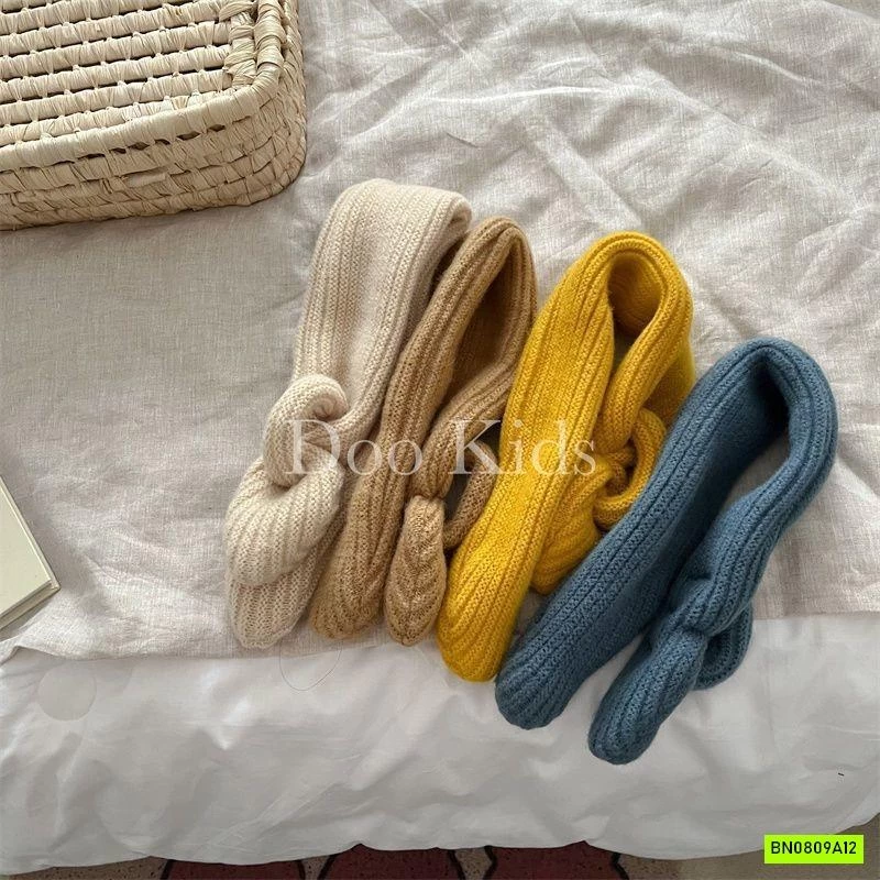 KHĂN LEN QUÀNG CỔ VINTAGE