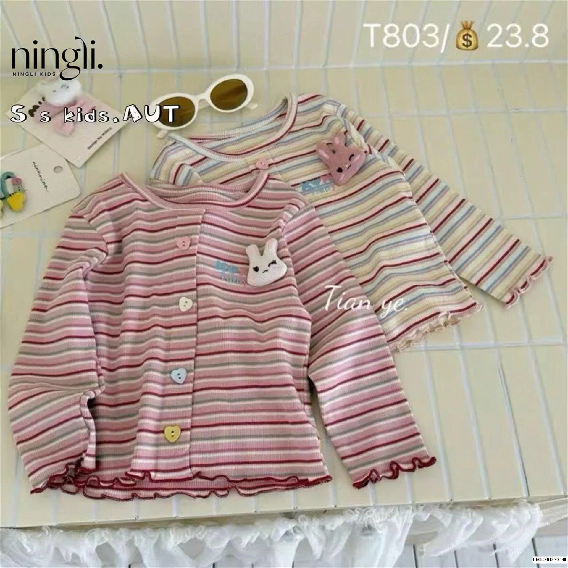 ÁO THỎ KẺ NGANG VIỀN BÈO  NINGLI