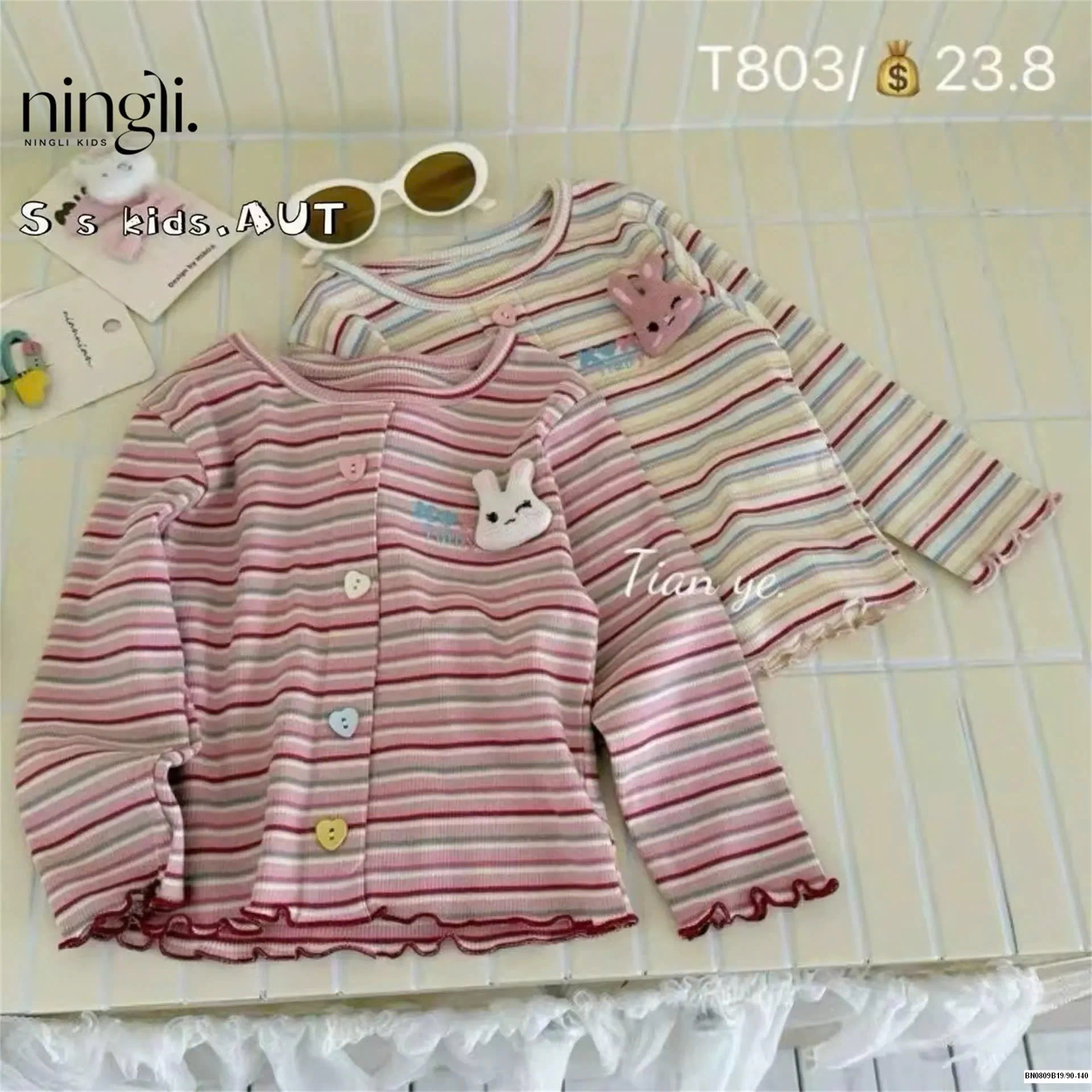 ÁO THỎ KẺ NGANG VIỀN BÈO NINGLI