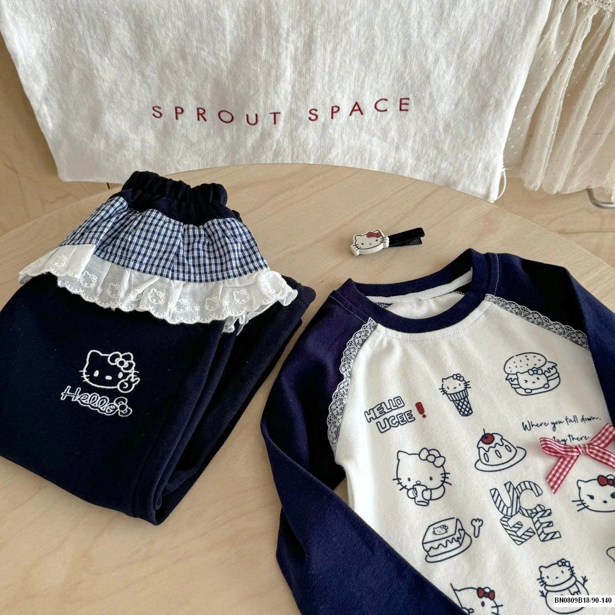 SÉT KITTY QUẦN PHỐI REN CARO NINGLI