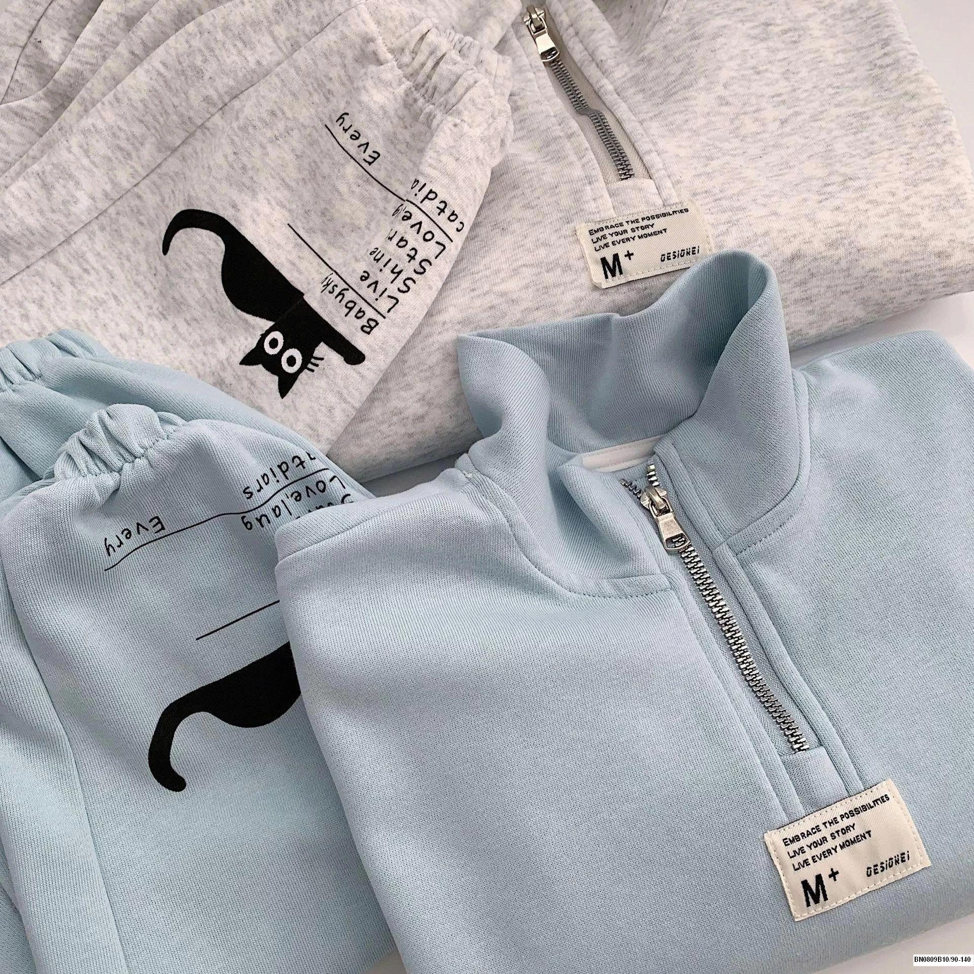 BỘ NỈ CỔ ĐỨNG HỌA TIẾT MÈO ĐEN BT MAIBAO