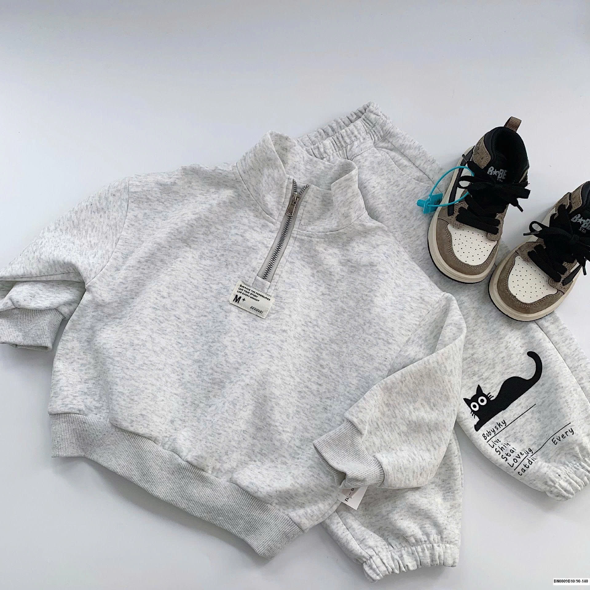 BỘ NỈ CỔ ĐỨNG HỌA TIẾT MÈO ĐEN BT MAIBAO