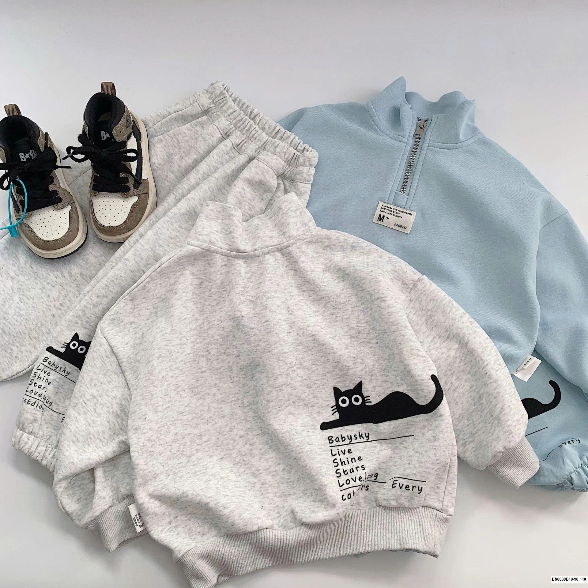 BỘ NỈ CỔ ĐỨNG HỌA TIẾT MÈO ĐEN BT MAIBAO