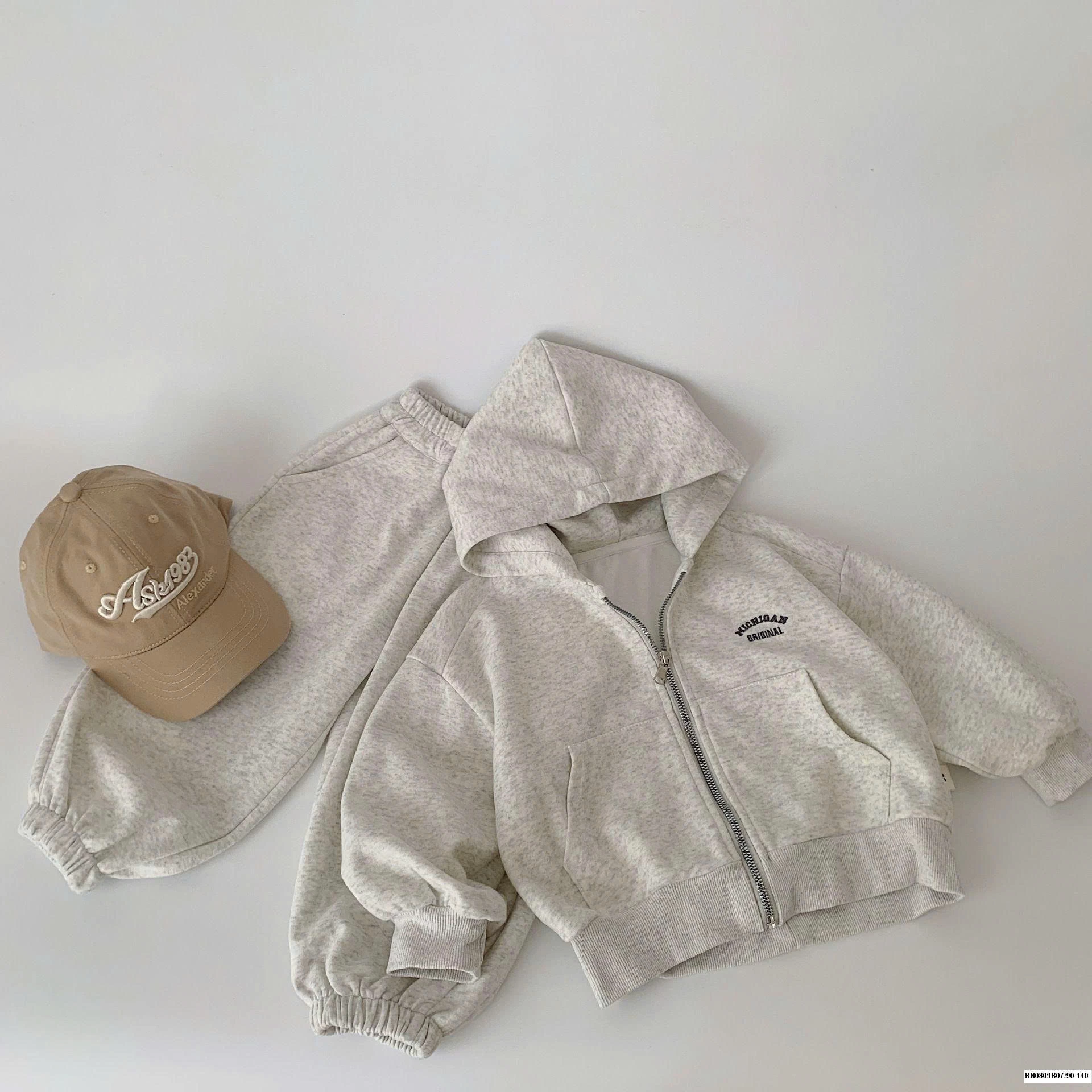 BỘ NỈ KÉO KHÓA LIỀN MŨ