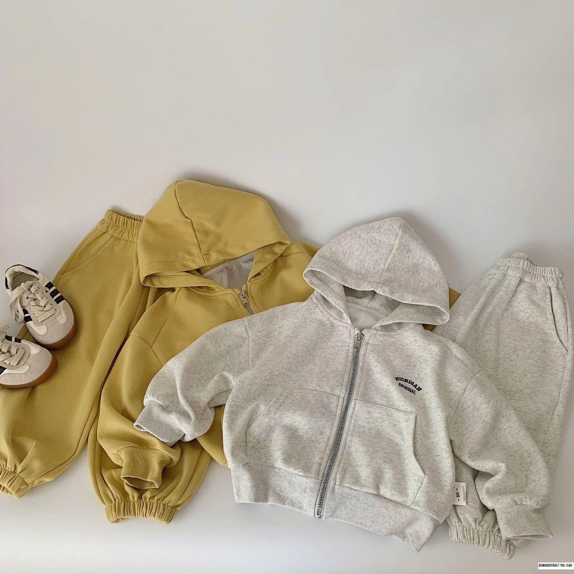 BỘ NỈ KÉO KHÓA LIỀN MŨ