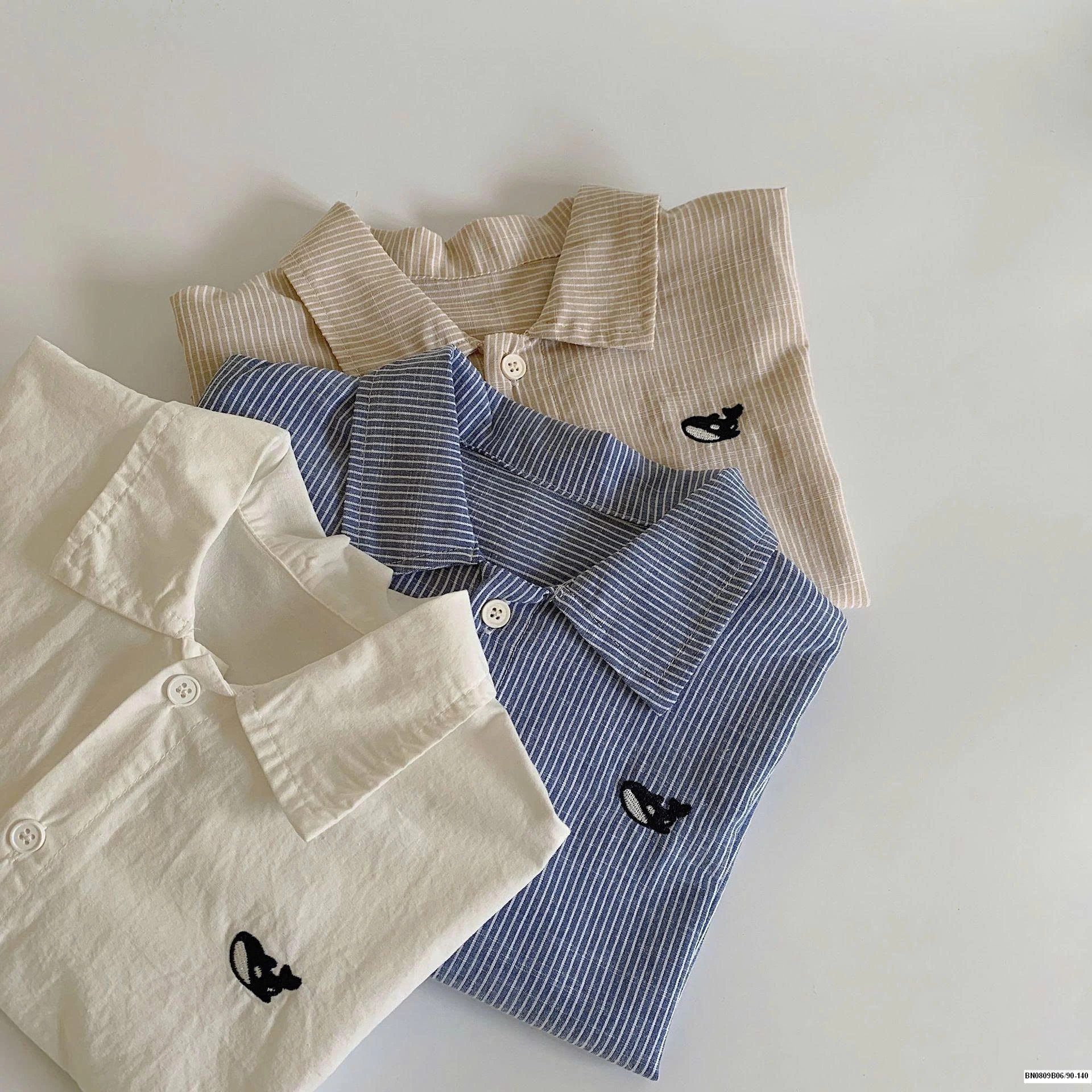 ÁO SƠ MI ĐUÔI TÔM CÁ VOI