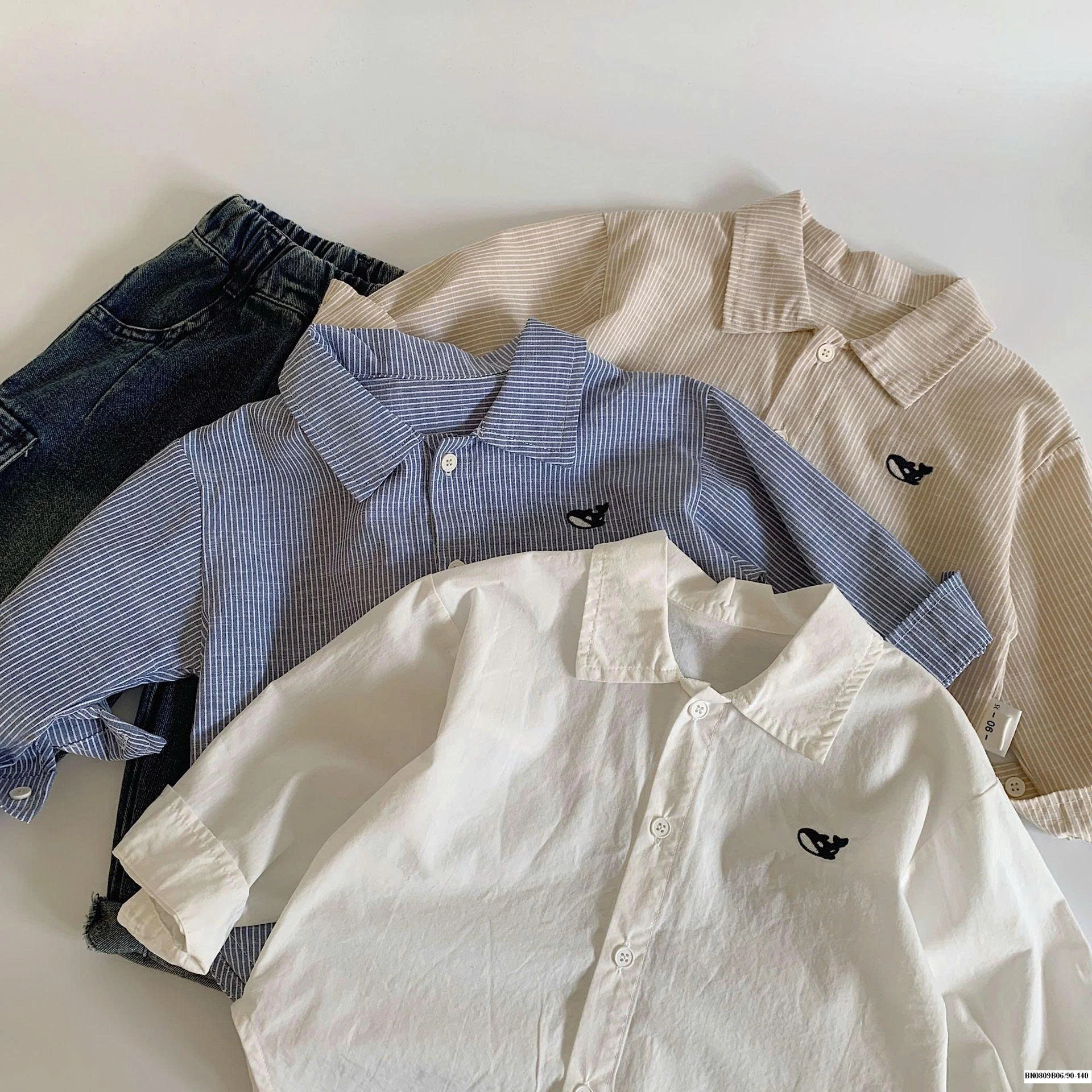 ÁO SƠ MI ĐUÔI TÔM CÁ VOI