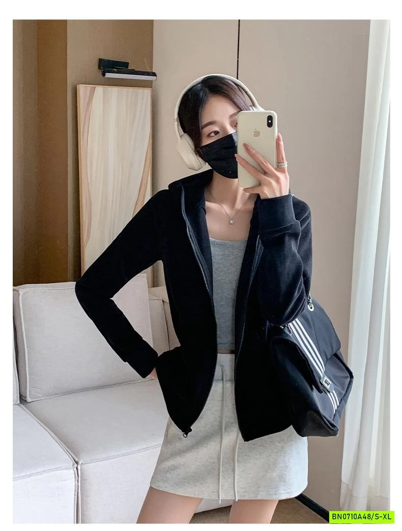 KHOÁC NỈ LÓT NHUNG LIỀN MŨ