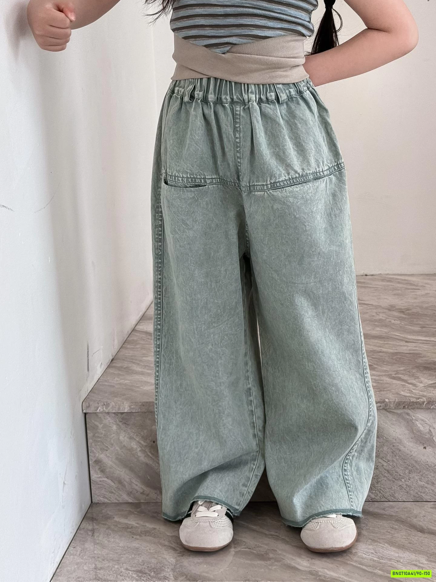 JEANS SUÔNG TÚI NGƯỢC