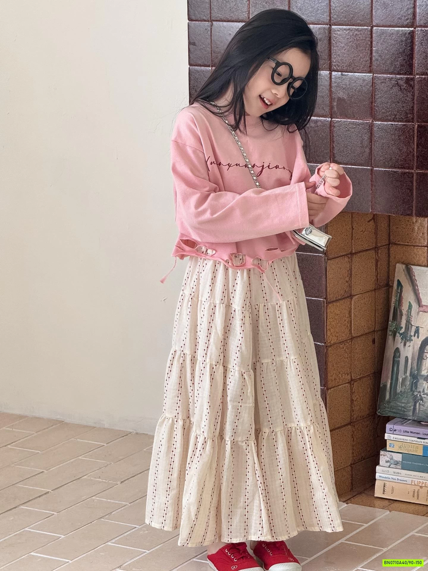 SÉT VÁY HỒNG XUANKIDS 3 CHI TIẾT