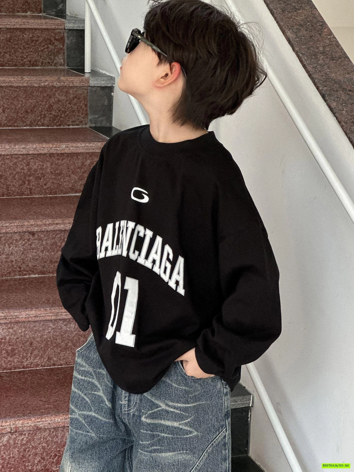 SÉT ÁO THUN ĐEN MIX JEANS SUÔNG