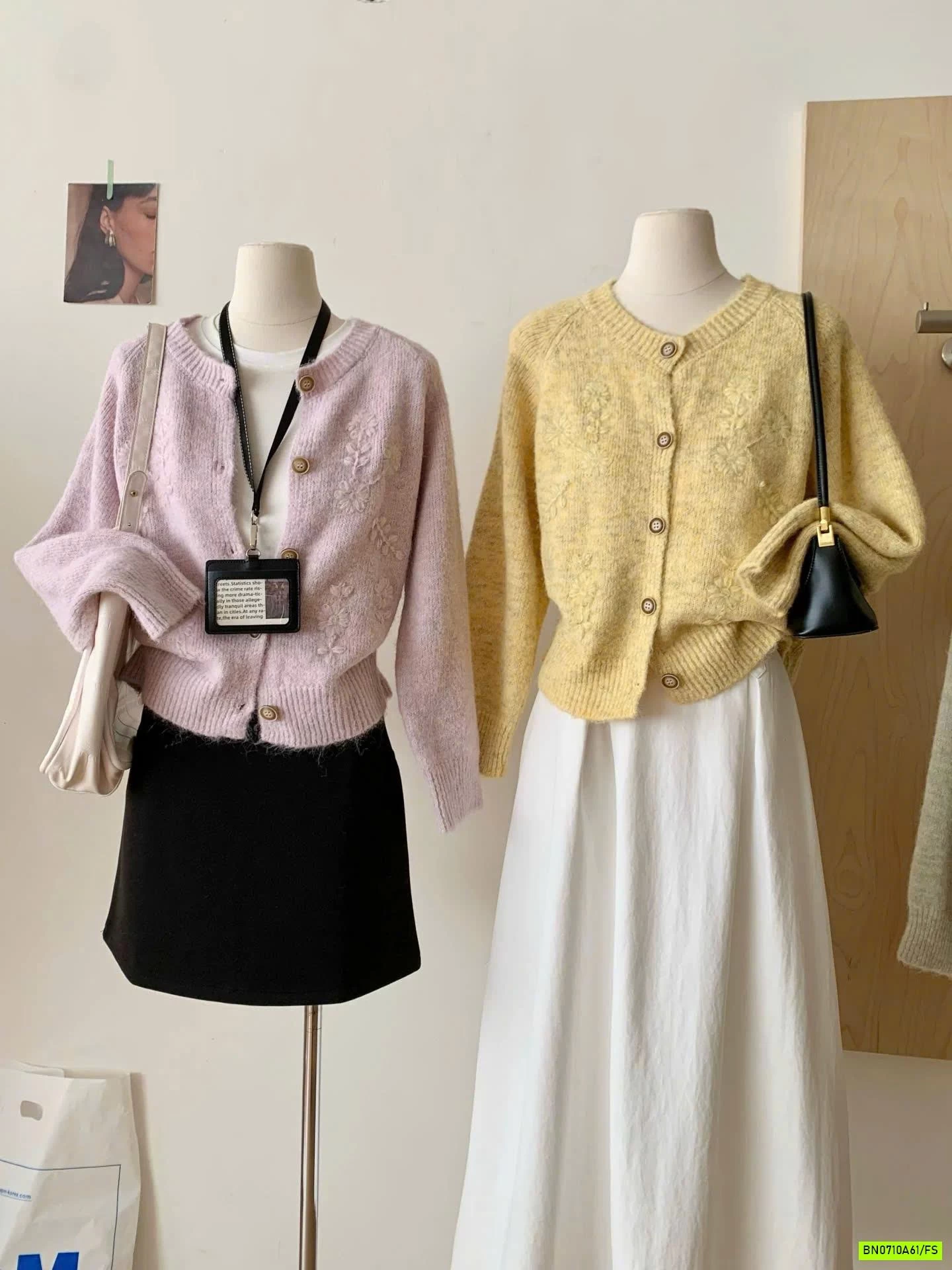 KHOÁC LEN THÊU HOA RENA