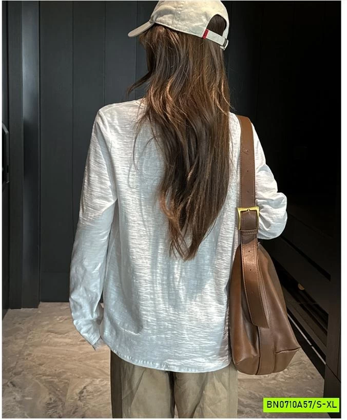 ÁO THUN XƯỚC CỔ VIỀN REN