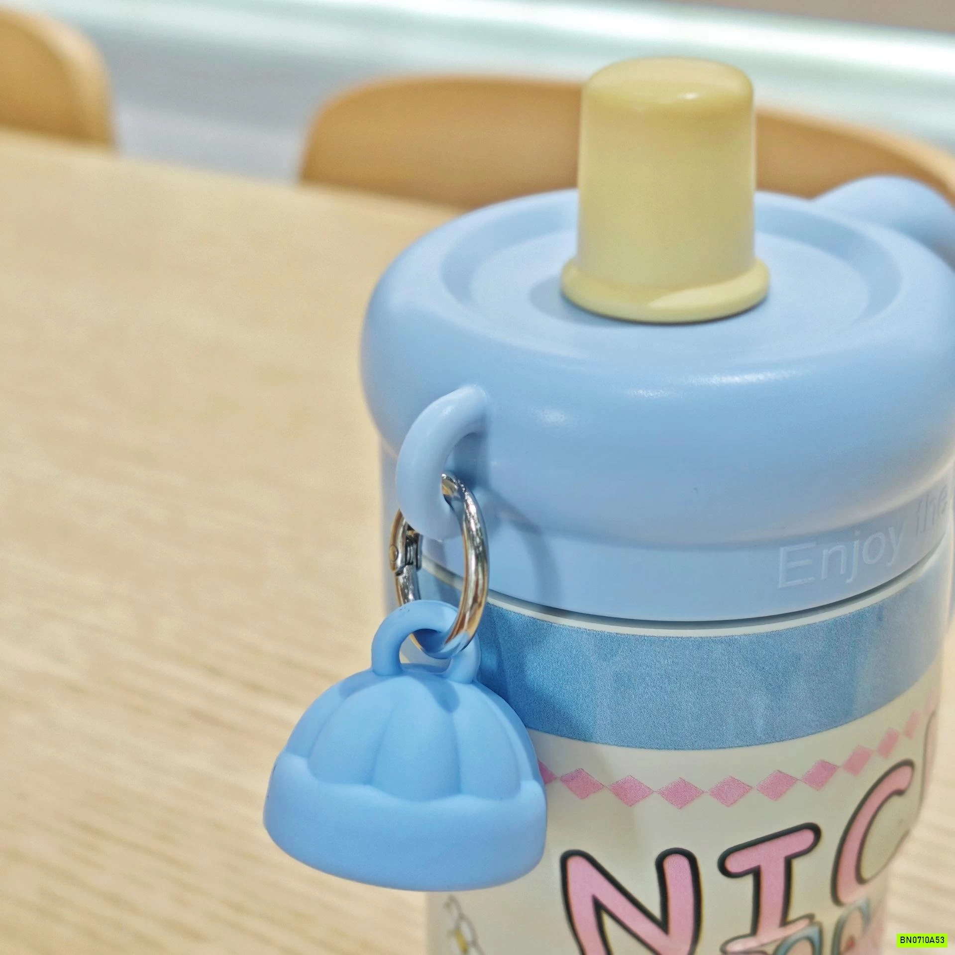 BÌNH NƯỚC GIỮ NHIỆT LABUBU CÓ TAY CẦM