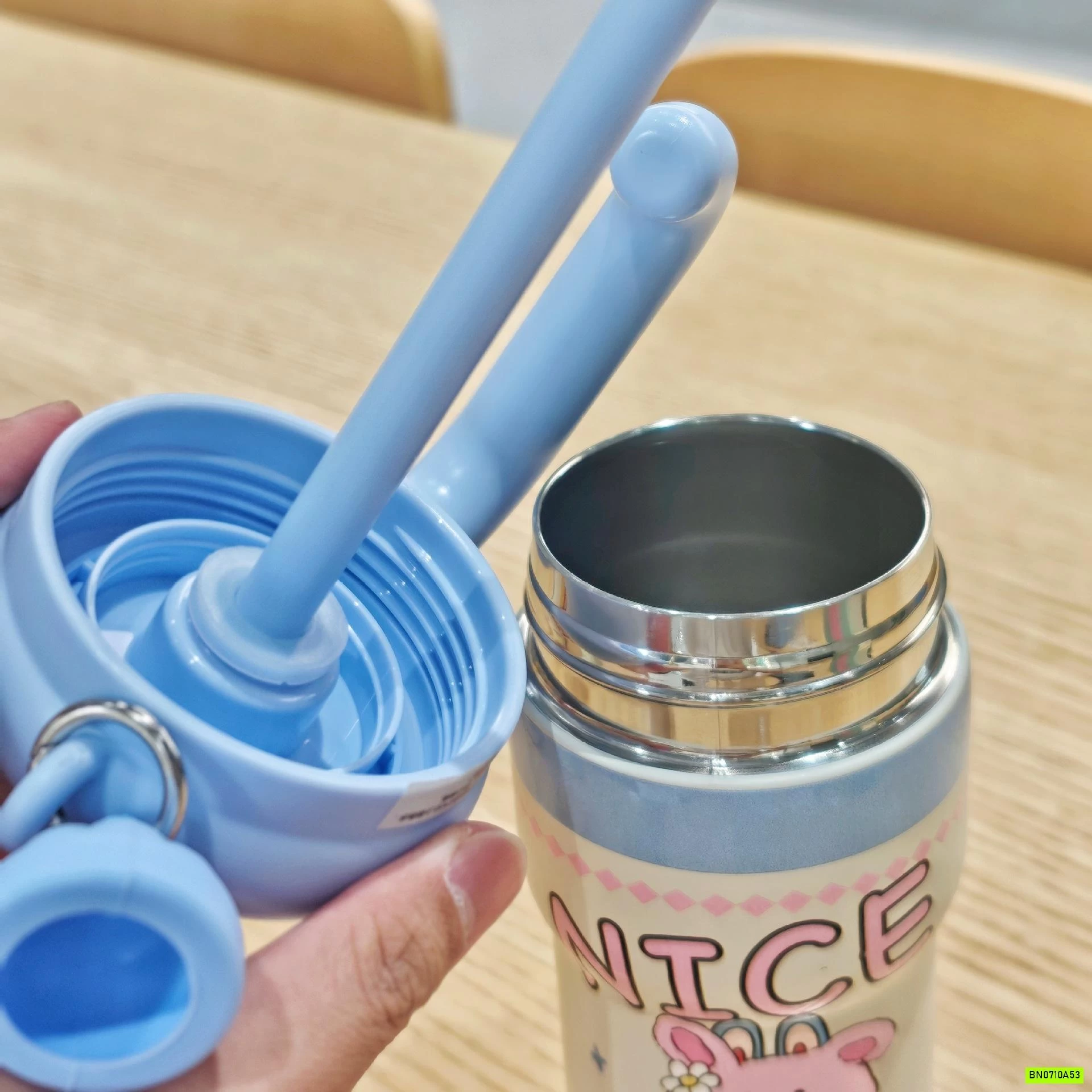 BÌNH NƯỚC GIỮ NHIỆT LABUBU CÓ TAY CẦM