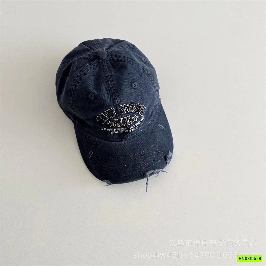 MŨ KẾT RÁCH THÊU CHỮ