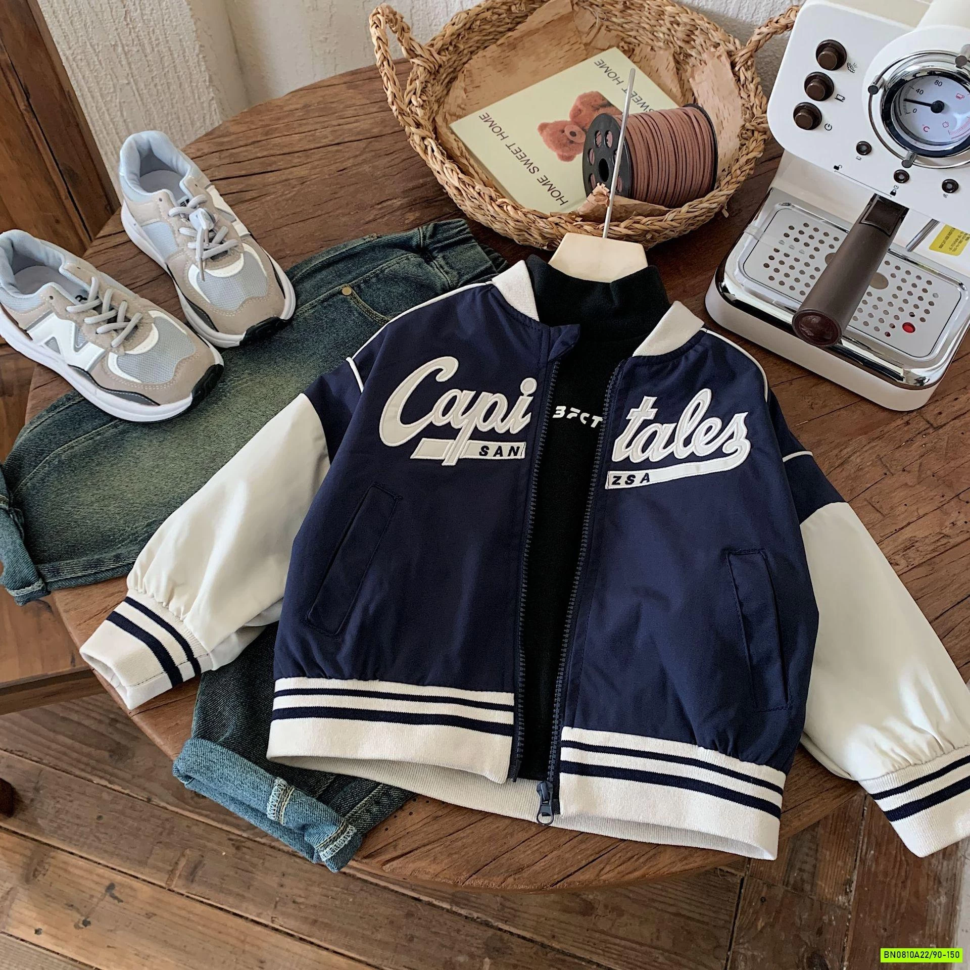 BOMBER THÊU CHỮ PHỐI MÀU TAY