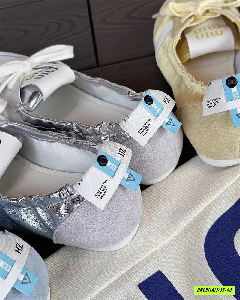 GIÀY SLIPON MIU NỮ